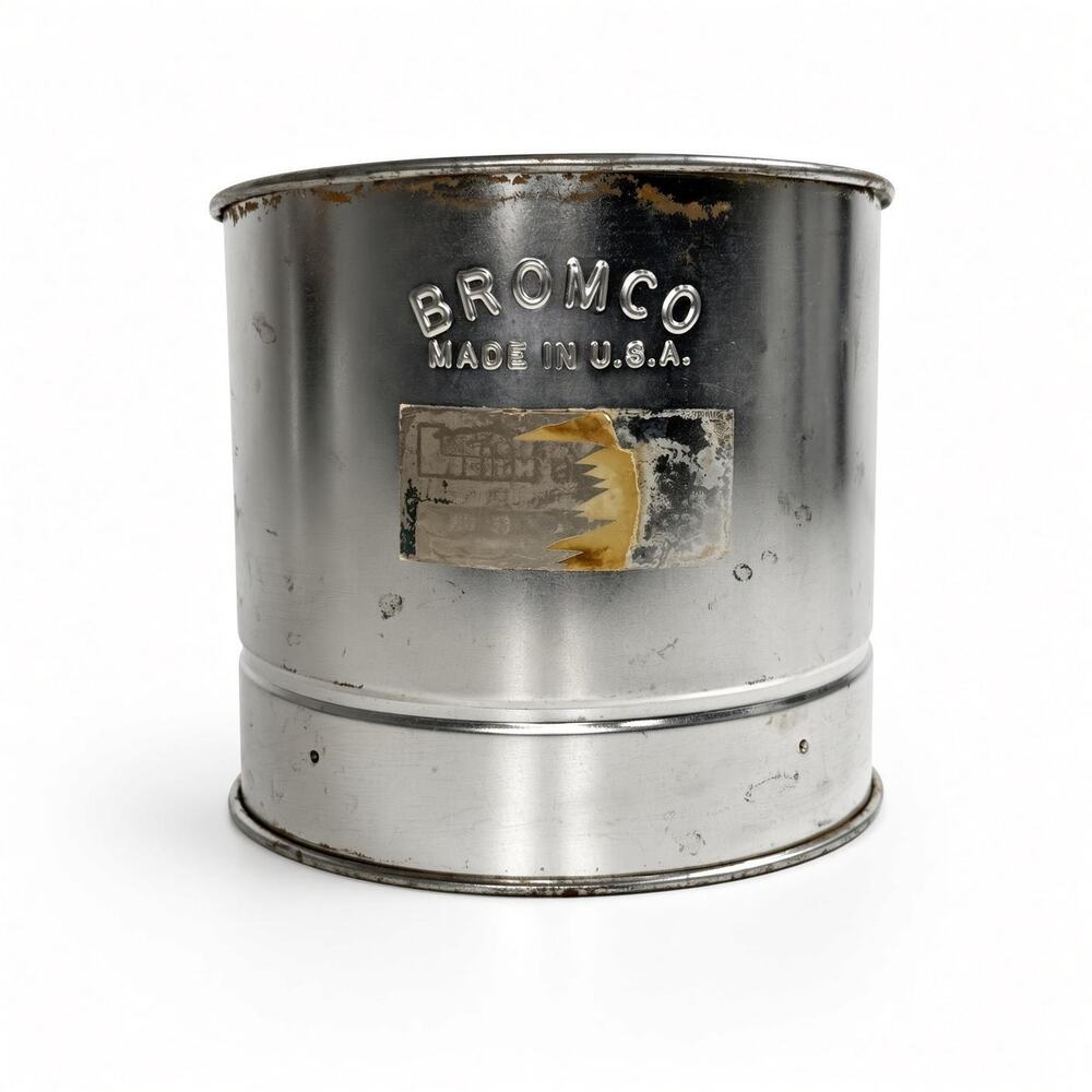Vintage BROMCO Tin Flour Sifter, Made in USA, Squeeze Handle Kitchen Tool